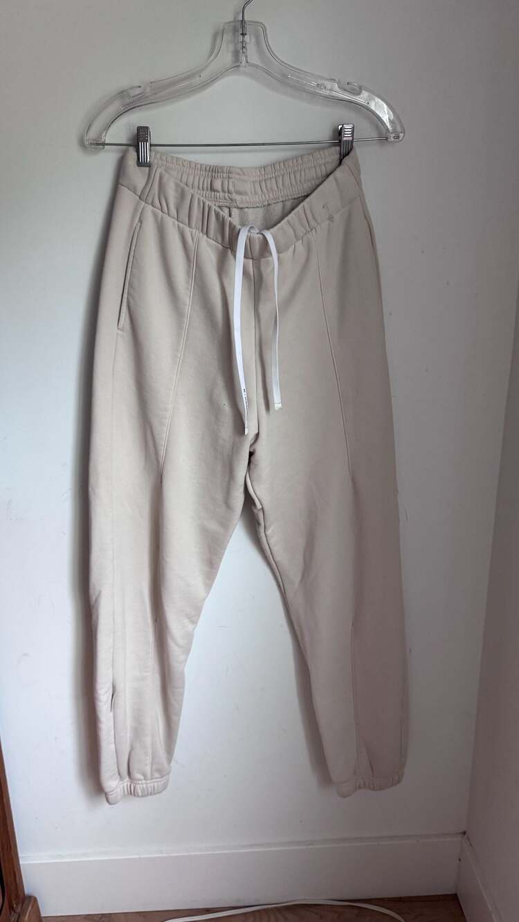 On Running Club Pants Men's Size S Beige Joggers